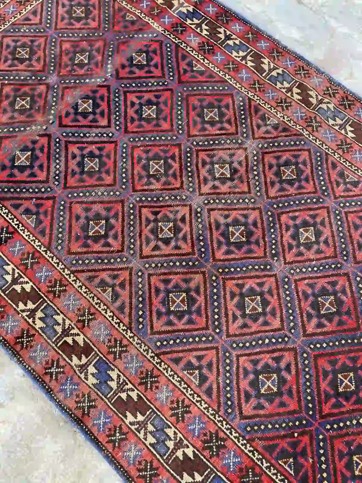 Authentic Afghan Handmade Rug - 4.1 x 4.4 ft