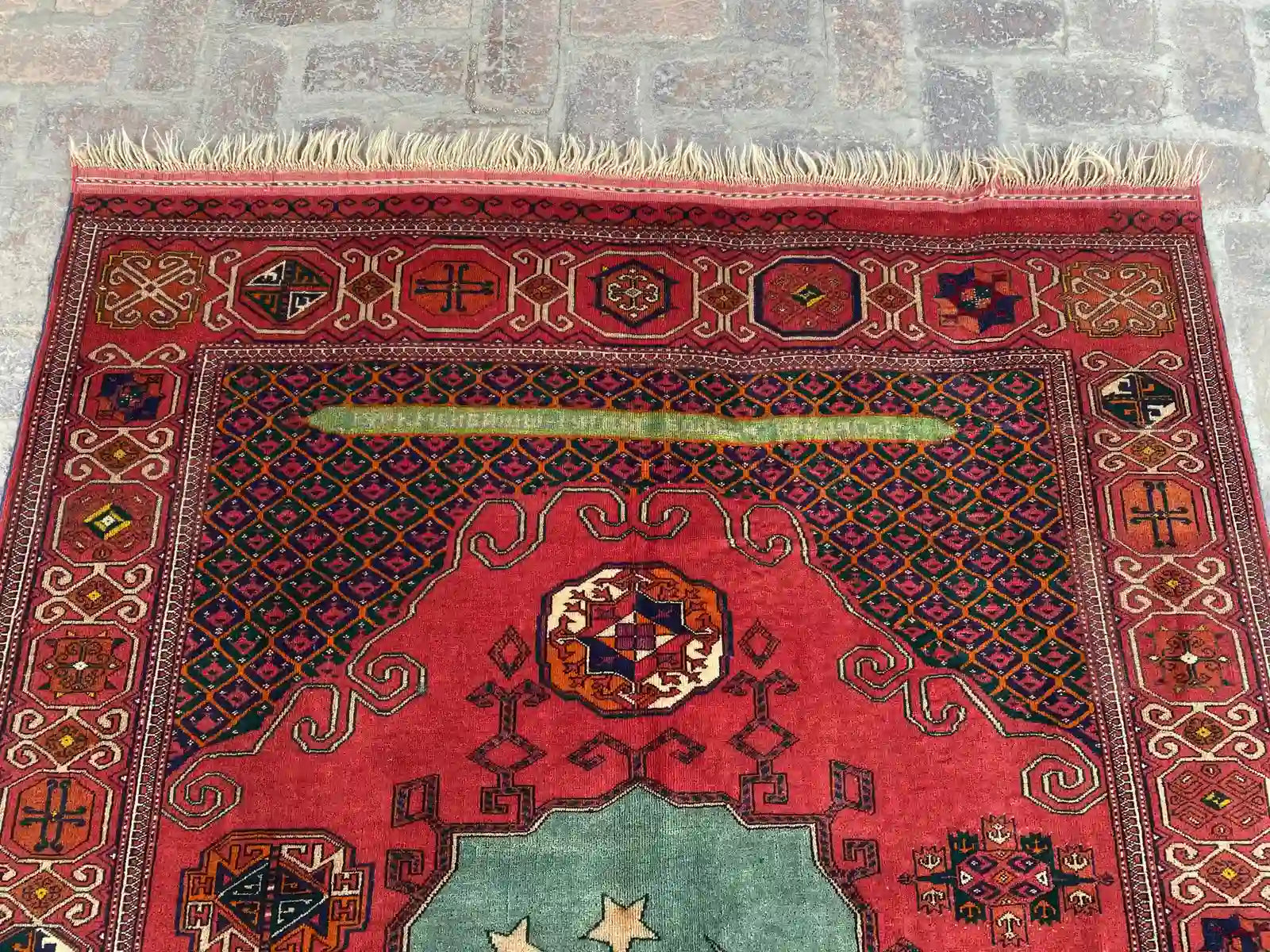 One of a kind  Hand-Knotted Turkmen Rug - 5.4' x 6.9' - Nomad Hues