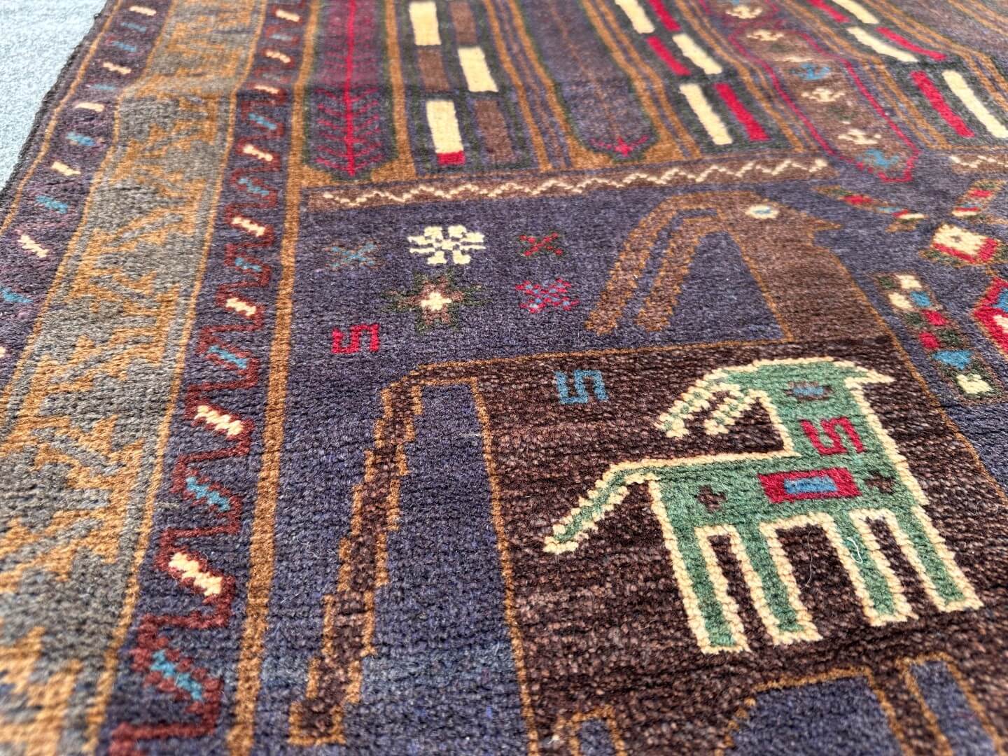 2'10 x 4'8 beautiful handmade Afghan Pictroial rug - Nomad Hues