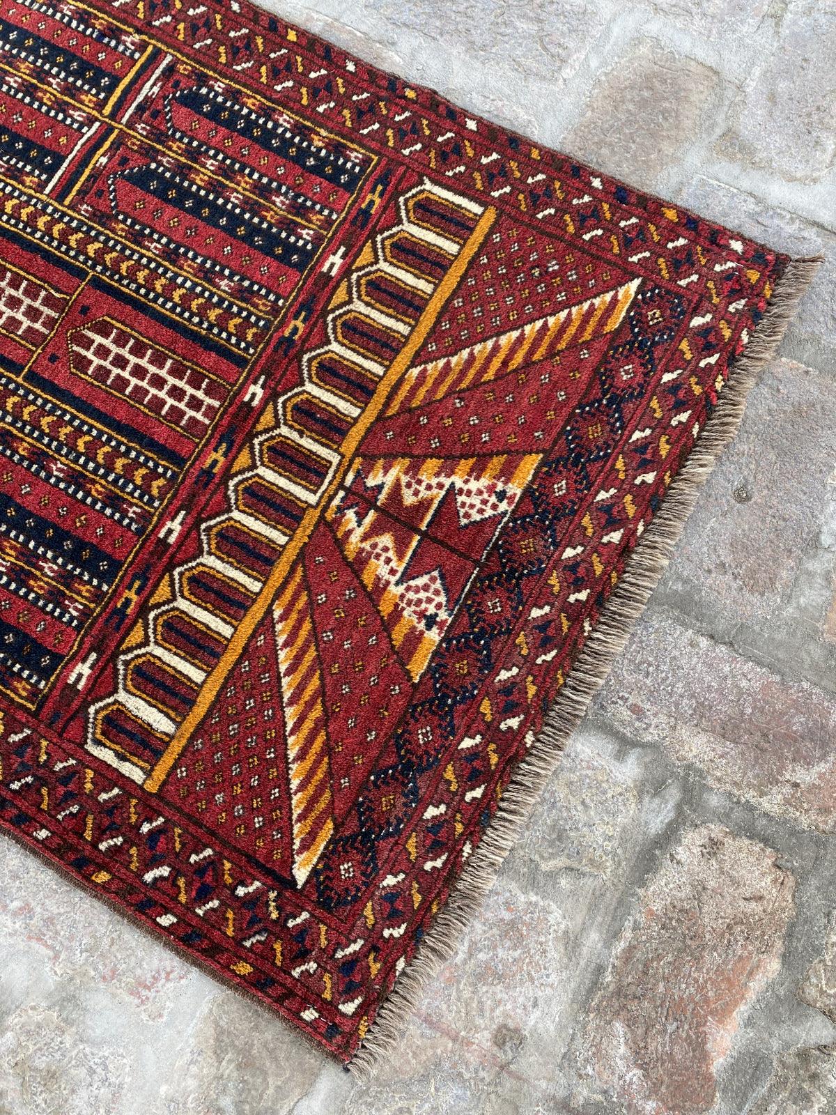 Turkmen Hand knotted Prayer Rug - Nomad Hues