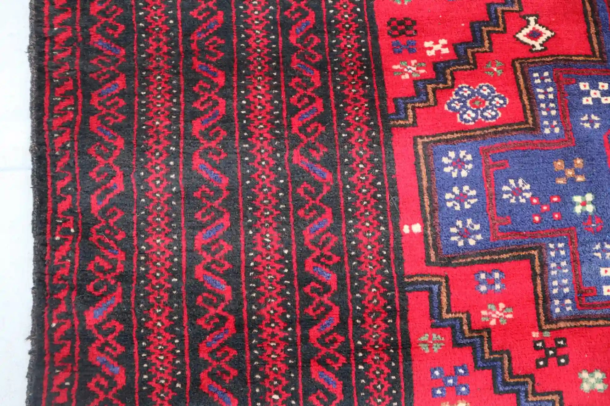 3'9 x 6'10 Afghan Tribal Belouch wool rug - Nomad Hues