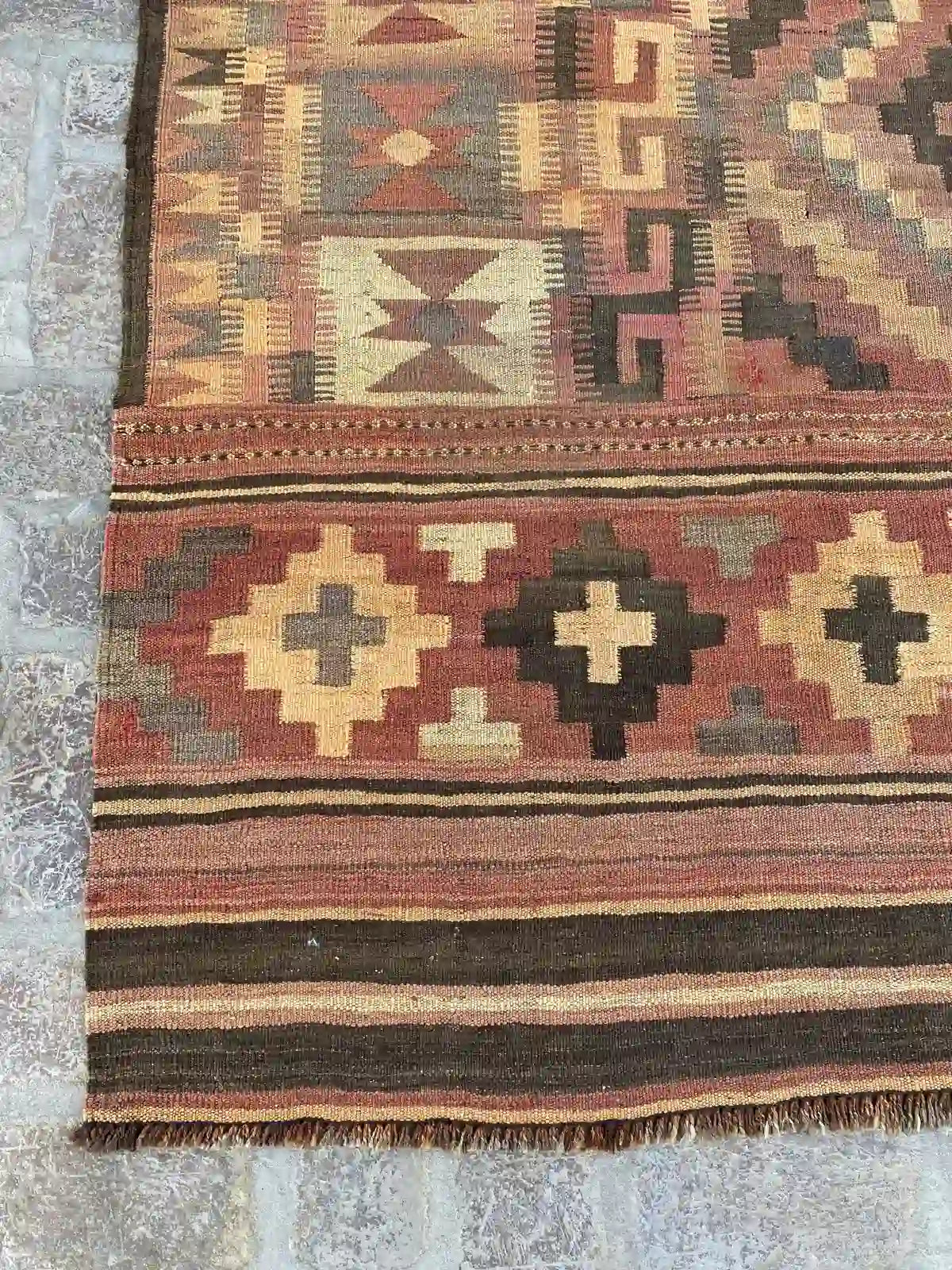 6'3 x 10'0 Handwoven Afghan Hazara Kilim - Traditional Geometric Pattern - Nomad Hues