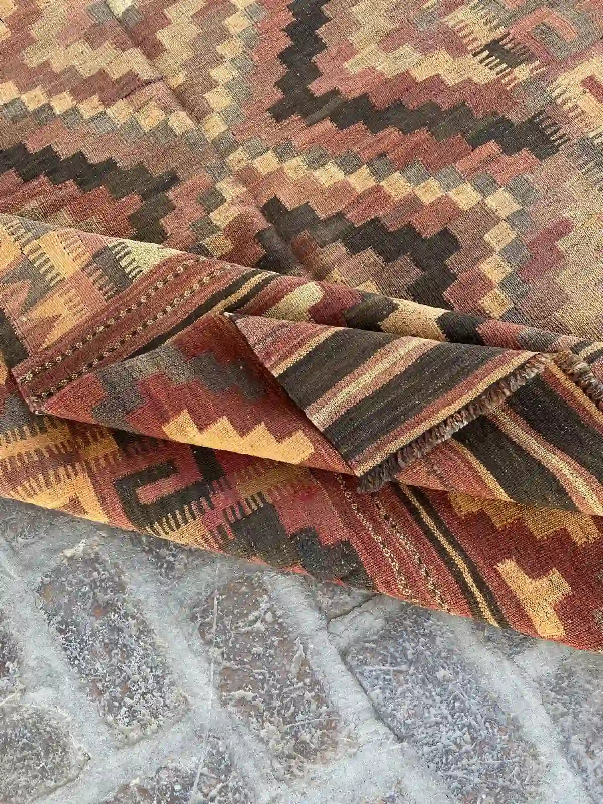 6'3 x 10'0 Handwoven Afghan Hazara Kilim - Traditional Geometric Pattern - Nomad Hues