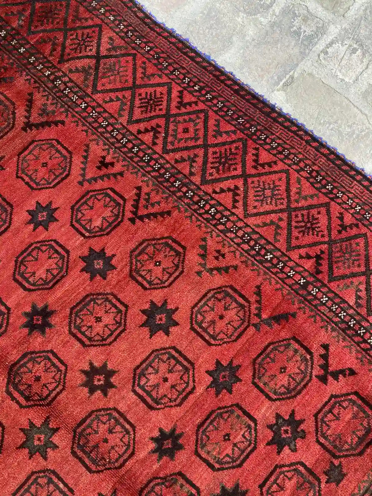 Elegant Hand-knotted Afghan Rug - 5' x 10.2' - Nomad Hues