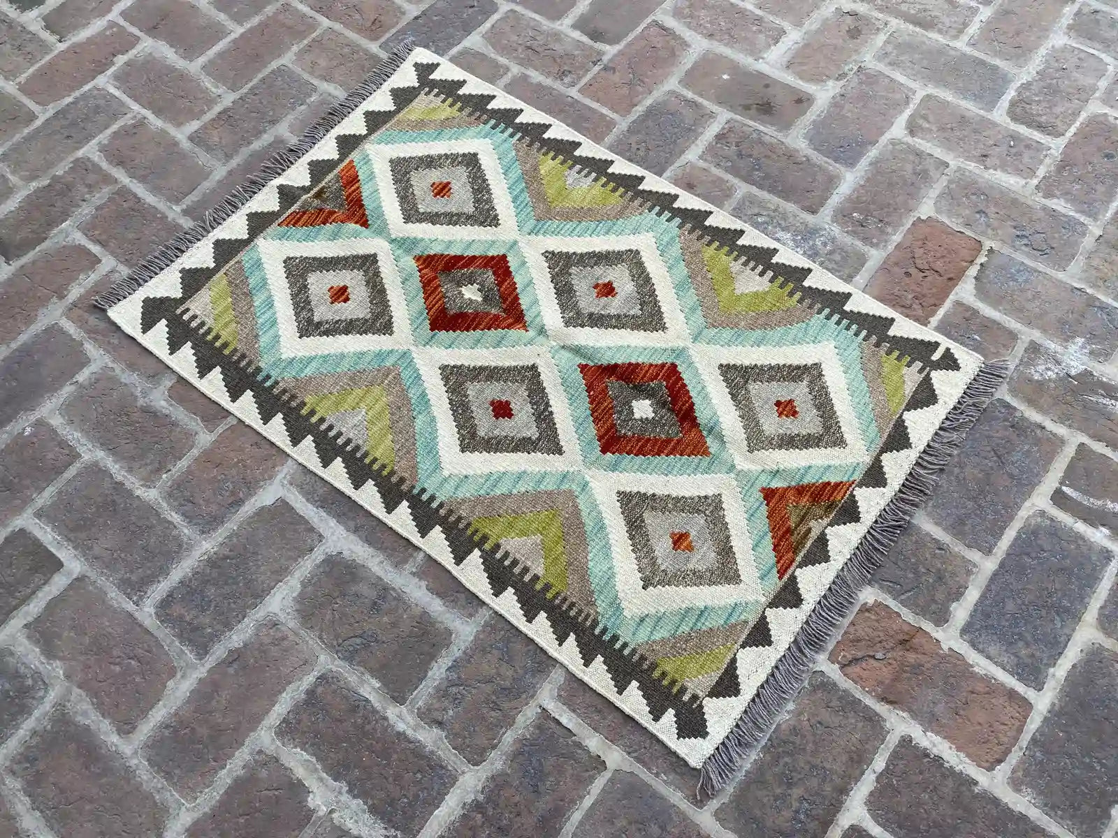 Handwoven Geometric Kilim Rug - 82x125 cm Gray Tribal Pattern | Nomad Hues