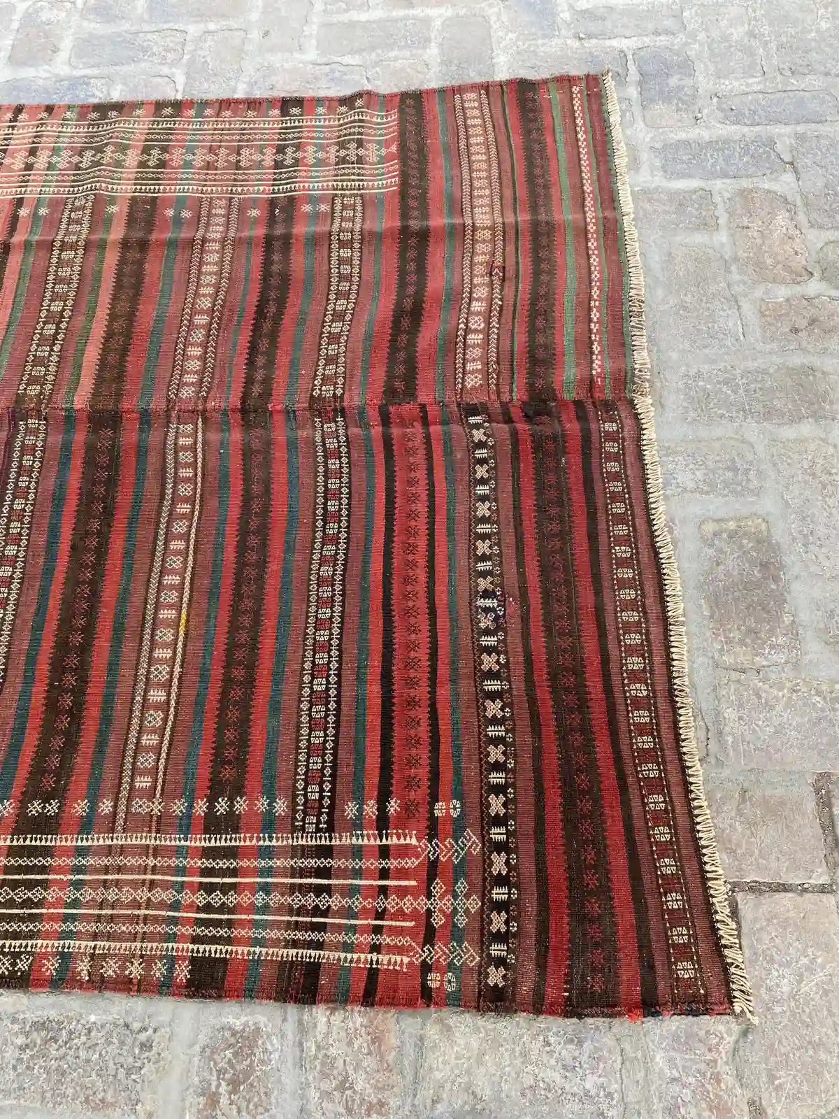 Handwoven Afghan Darzi Kilim Rug - 5'4" x 11'0" - Nomad Hues