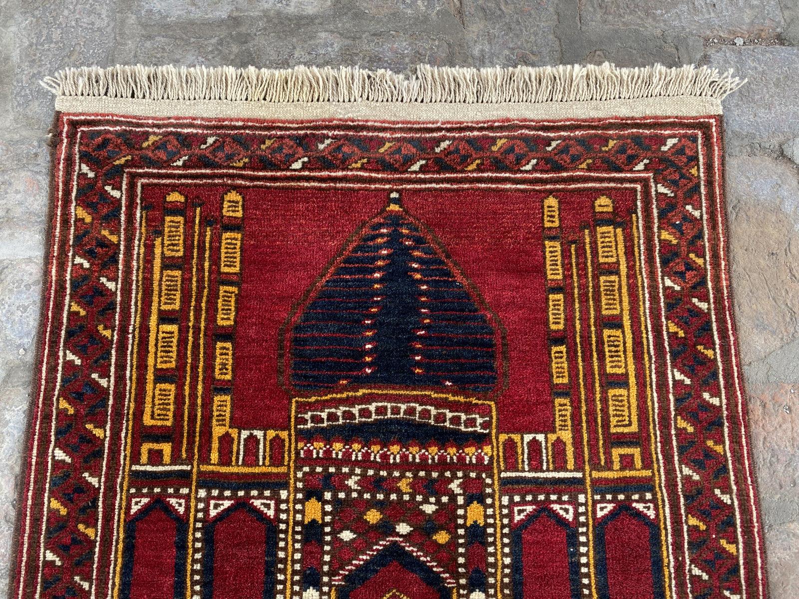 Turkmen Hand knotted Prayer Rug - Nomad Hues