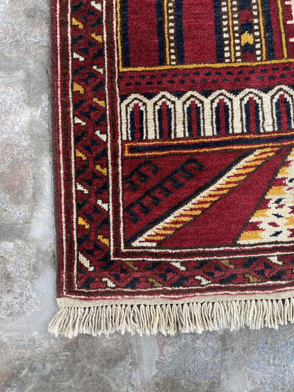 Turkmen Hand knotted Prayer Rug - Nomad Hues