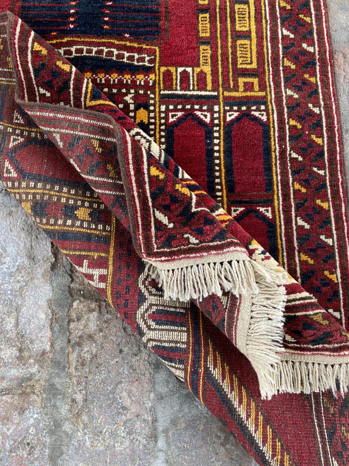 Turkmen Hand knotted Prayer Rug - Nomad Hues