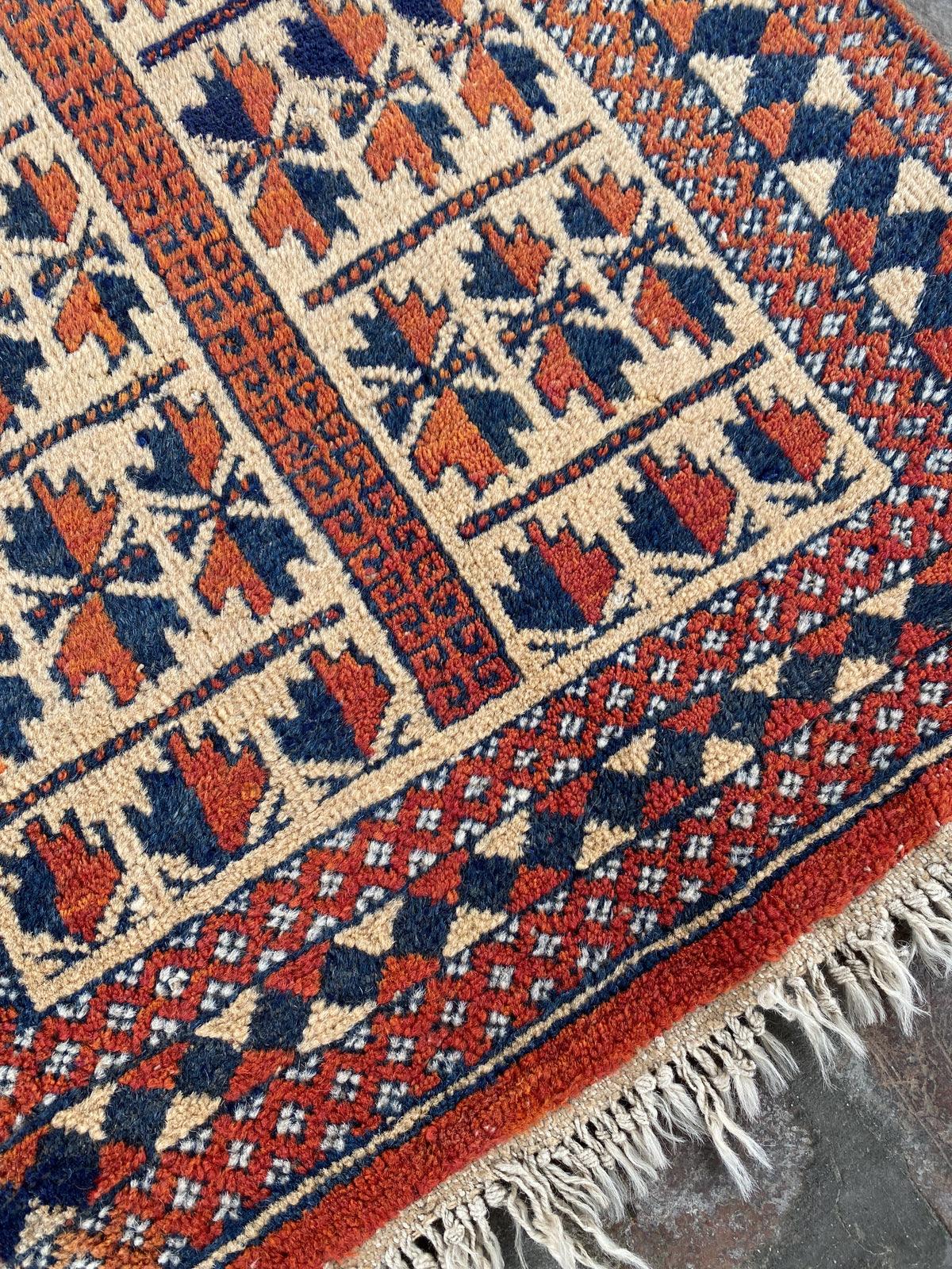 Vintage Nomad Prayer Rug - Nomad Hues